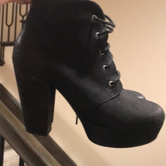 Steve Madden Raspy Platform Booties - Picture 4 of 4